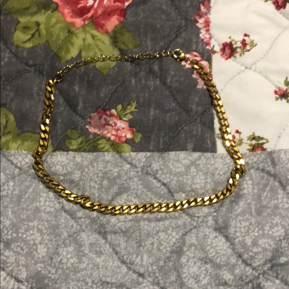 Elegant Gold Chain Necklace